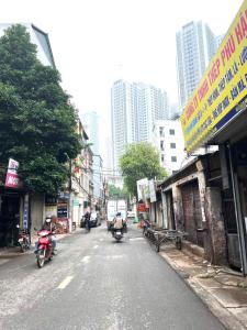 PHÚ DIỄN – BẮC TỪ LIÊM – KHU PHÂN LÔ, Ô TÔ ĐỖ CỬA, VÀO NHÀ- KHU VỰC HIẾM NHÀ BÁN.